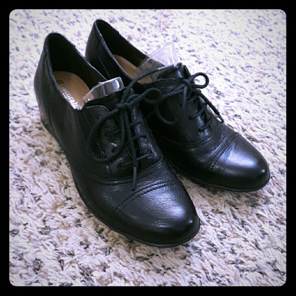 Naturalizer N5 comfort shoes